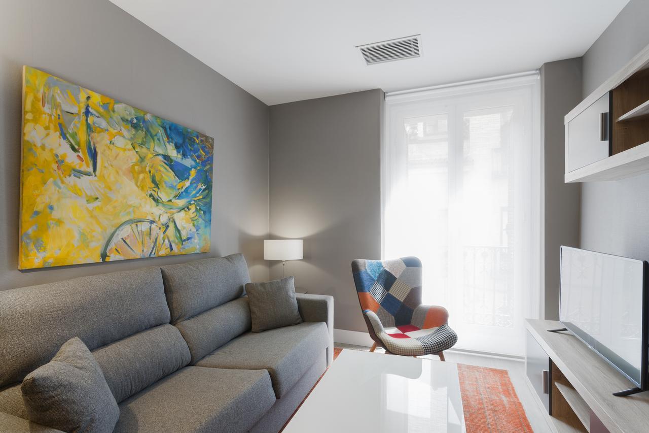 Dobo Rooms Palacio Apartments Madrid Bagian luar foto