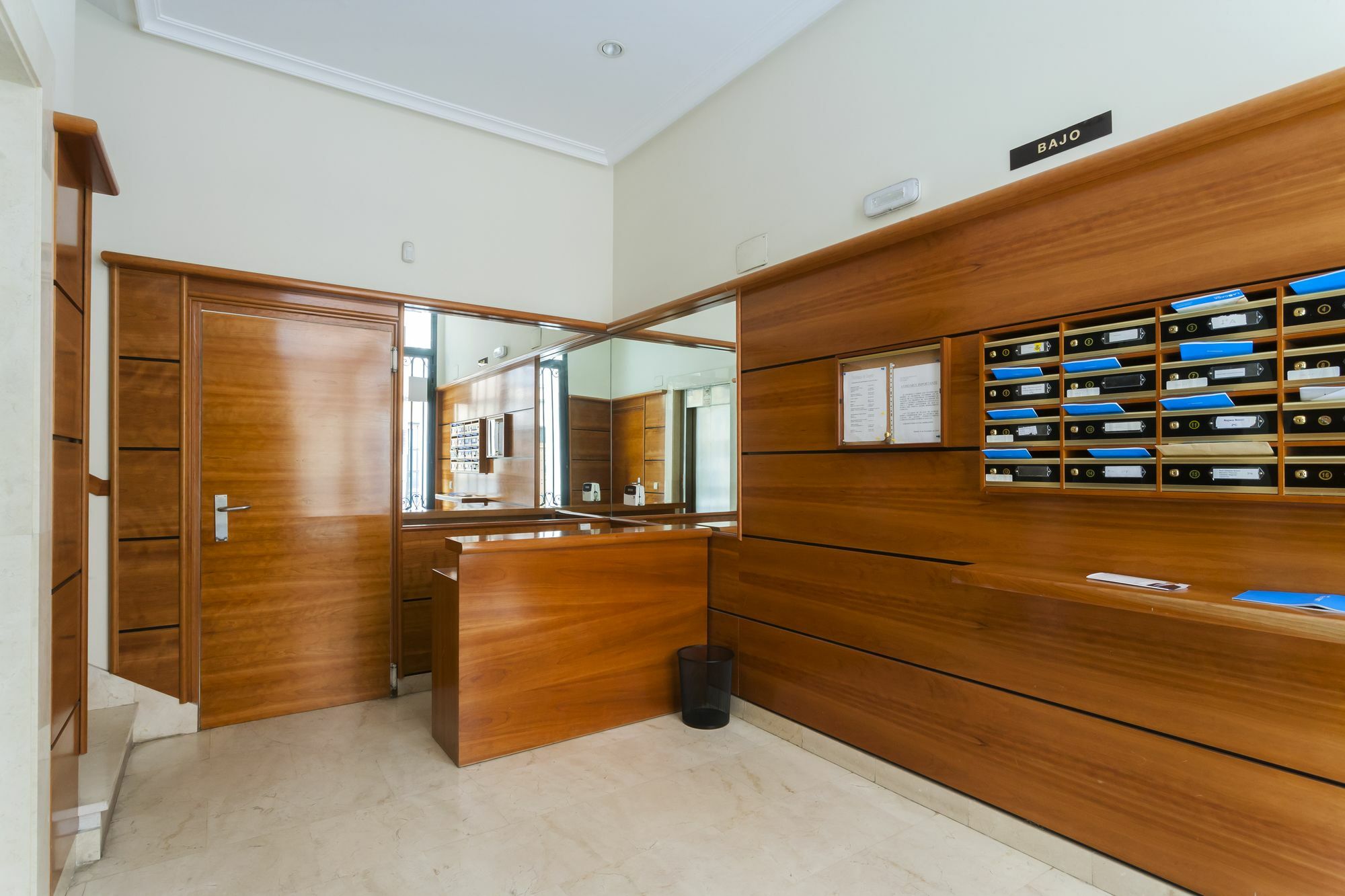 Dobo Rooms Palacio Apartments Madrid Bagian luar foto